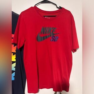 Vintage Rare Nike SB Skateboarding Red Dri-FIT Tee Big Swoosh Men’s Large
